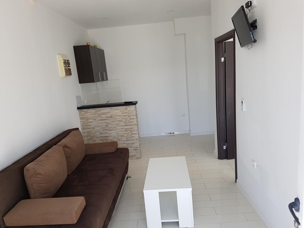 Avdiu Apartment Улцинь Экстерьер фото