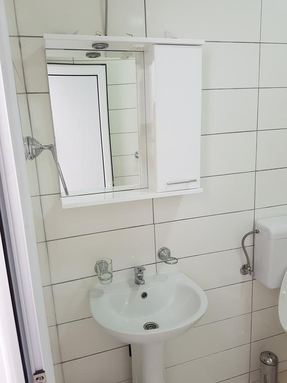 Avdiu Apartment Улцинь Экстерьер фото